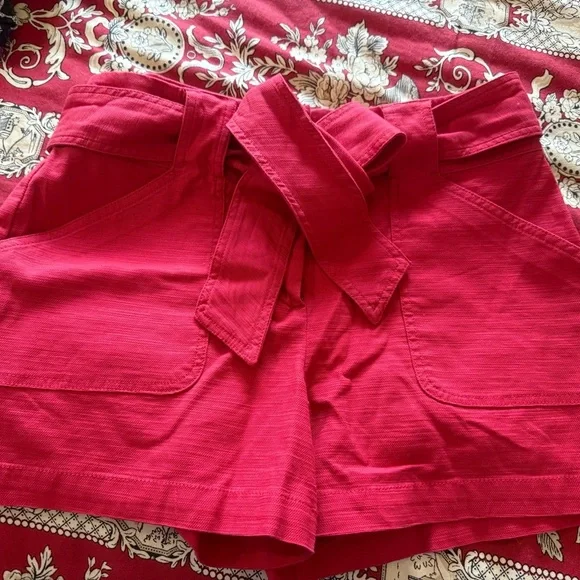 LOFT Women's Red Shorts - Picture 3 of 7